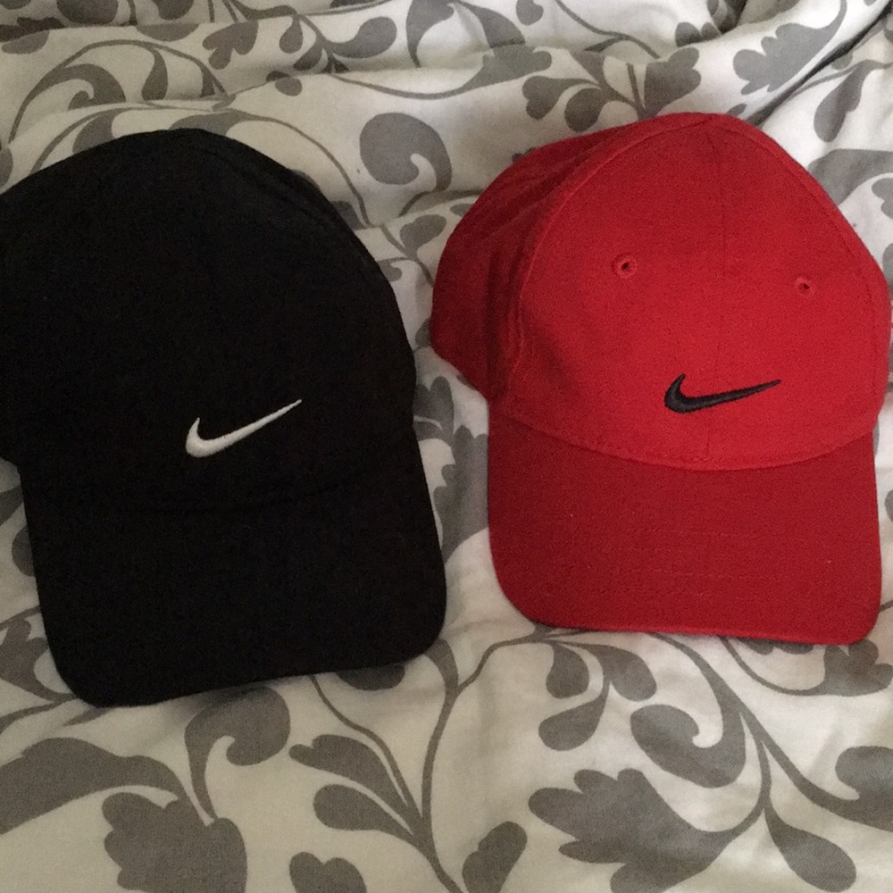 Infant/Bebe Nike caps